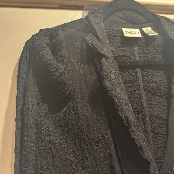 Chico’s detailed button down - Picture 7 of 15